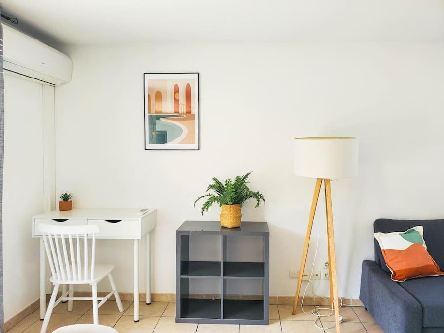 *Le Carpe Diem, Appartement 2 Chambres, Piscine, 2 Parking, Clim* มงต์เปอลิเยร์ ภายนอก รูปภาพ