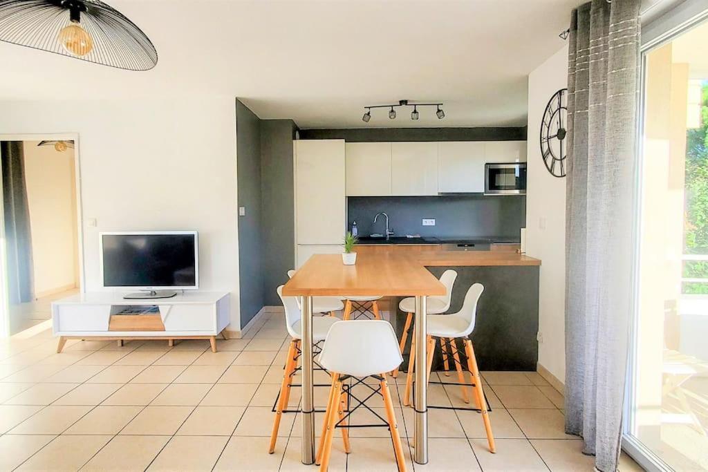 *Le Carpe Diem, Appartement 2 Chambres, Piscine, 2 Parking, Clim* มงต์เปอลิเยร์ ภายนอก รูปภาพ